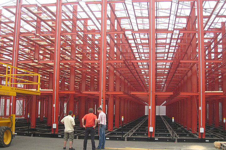 mobile cantilever racking