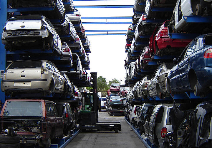 cantilever racking for vehicle storage