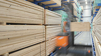 [Translate "Switzerland (FR)"] Rayonnage cantilever, stockage bois
