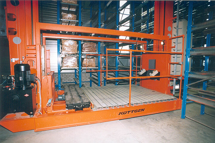automatic warehouse, stacker crane
