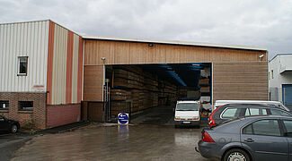 cantilever racking with roof for timber storage