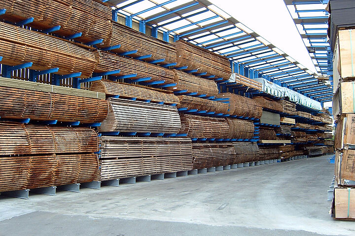 cantilever racking with roof for timber storage