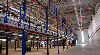 mezzanine floor for heavy loads, storage platform