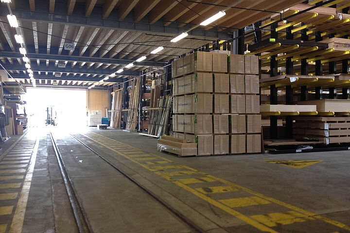 cantilever racking warehouse