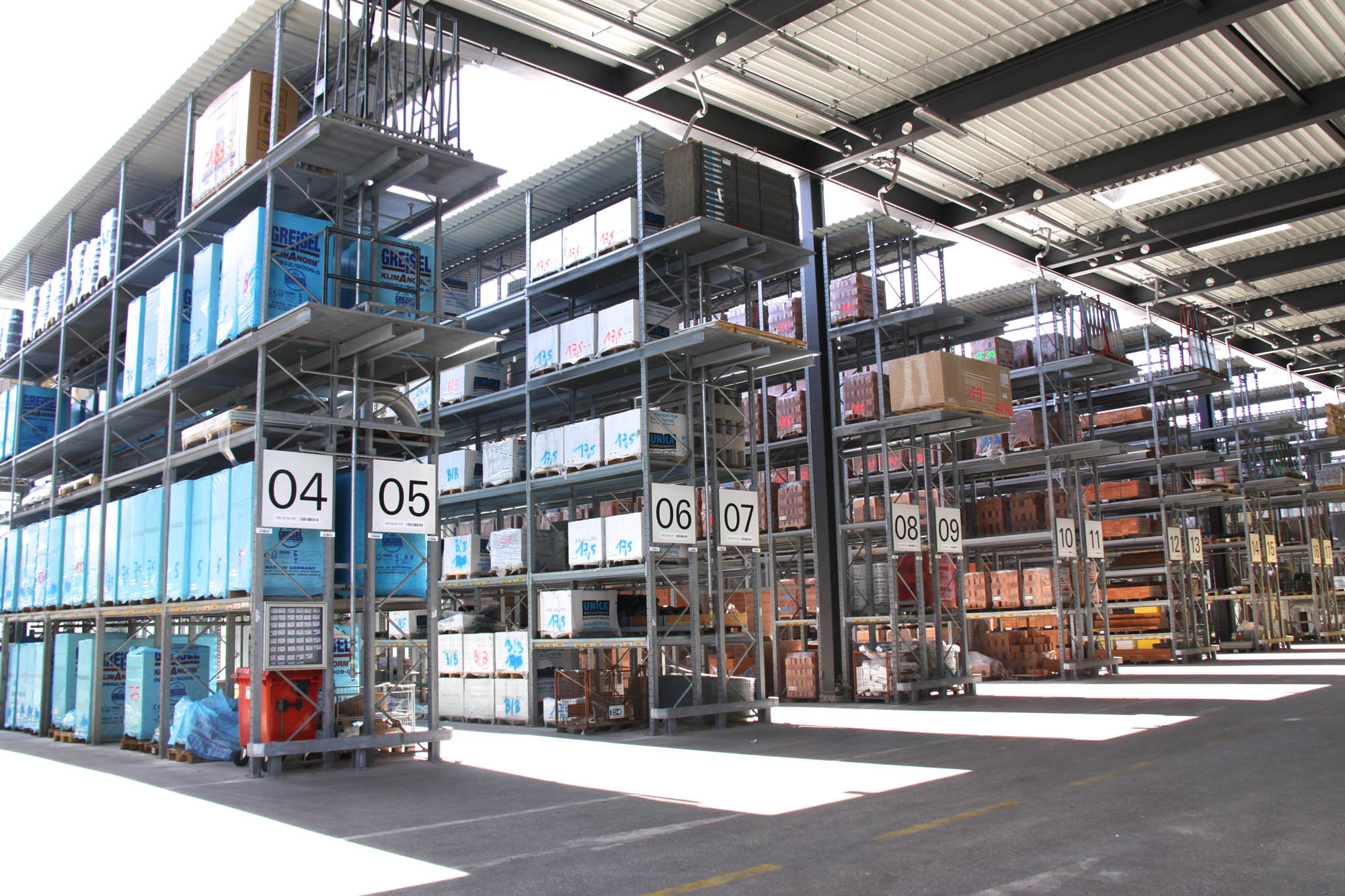 rack-clad warehouse, building industry